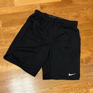 EUC. Men’s Nike Black Performance Shorts